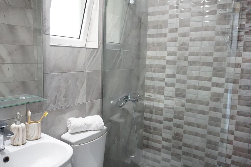 Apartment Airy Flat At Xenios Avlais